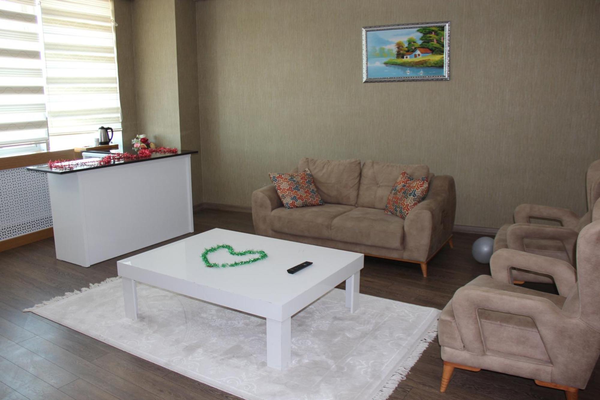 Grand Alin Otel Turhal Buitenkant foto