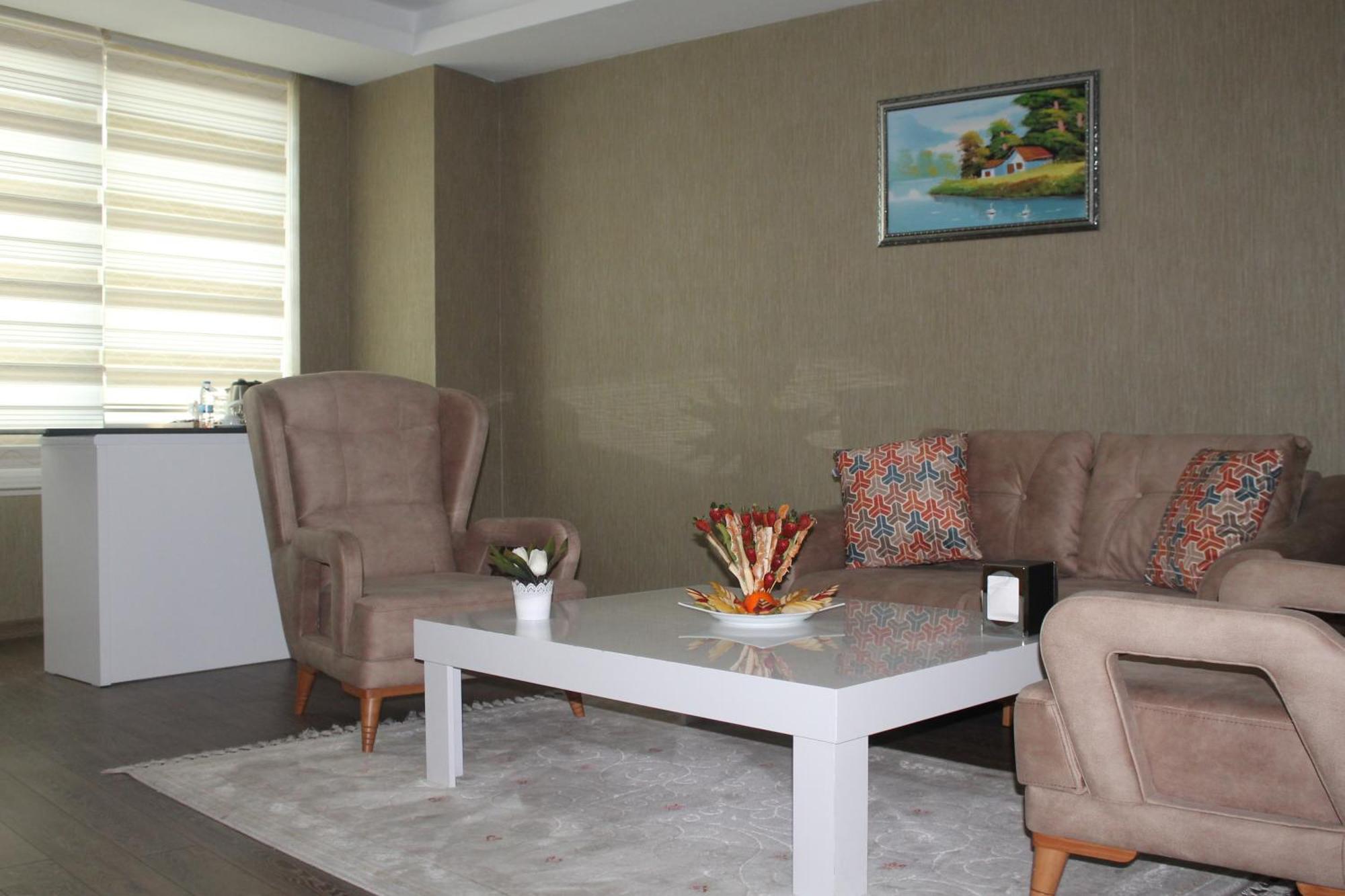 Grand Alin Otel Turhal Buitenkant foto